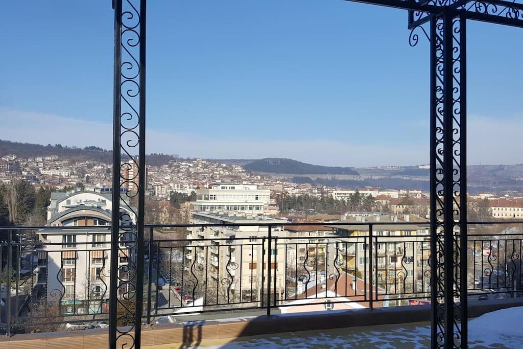 Unique Studio- Great Balcony And View! Parking Possibility! Tırnova Dış mekan fotoğraf