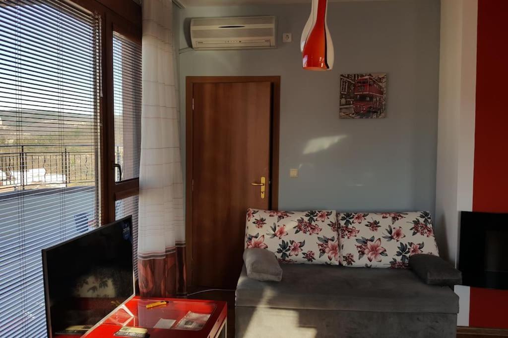 Unique Studio- Great Balcony And View! Parking Possibility! Tırnova Dış mekan fotoğraf